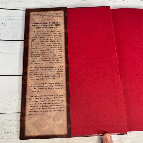 Anita Blake Vampire Hunter Guilty Pleasures HC Marvel Hardcover Graphic Novel - Picture 3 of 11